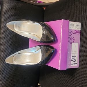 Womens Charlotte Russe patent leather heels Size 6